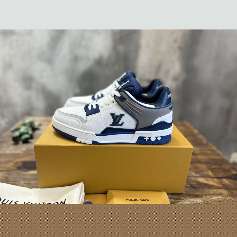 l**is V*t*n sneakers